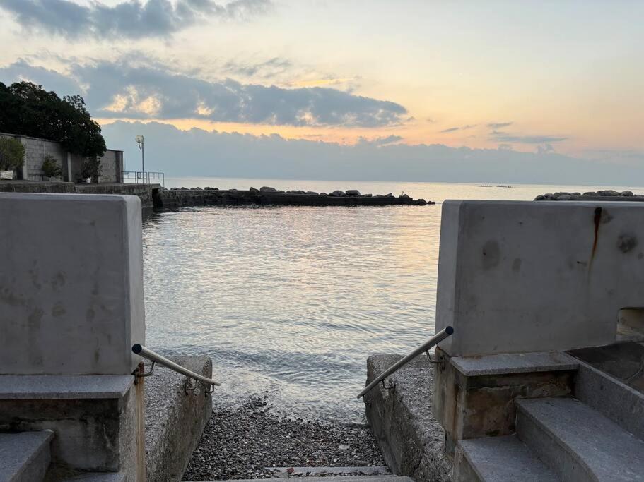 Amedeo'S Sea House Apartment Trieste Luaran gambar