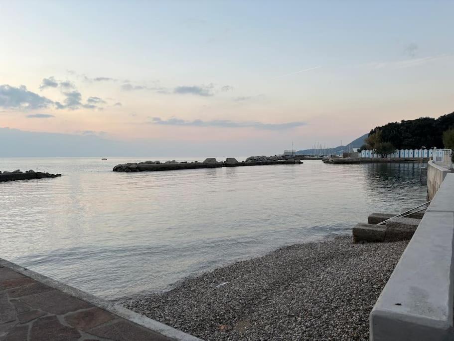 Amedeo'S Sea House Apartment Trieste Luaran gambar